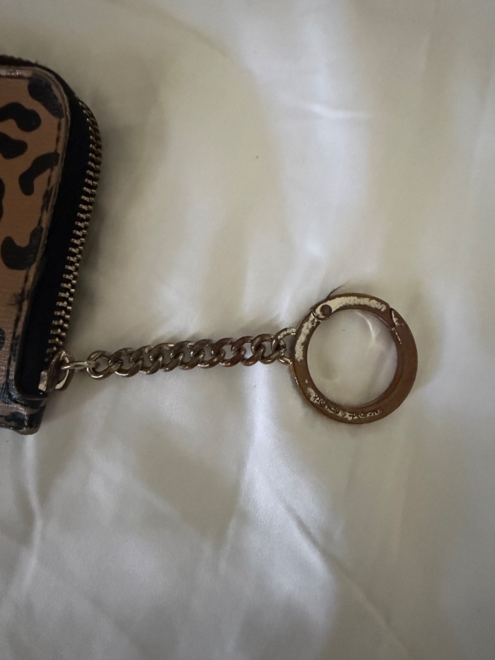 Kate Spade Darcy Zip Cardholder Leopard!! - Picture 4 of 5